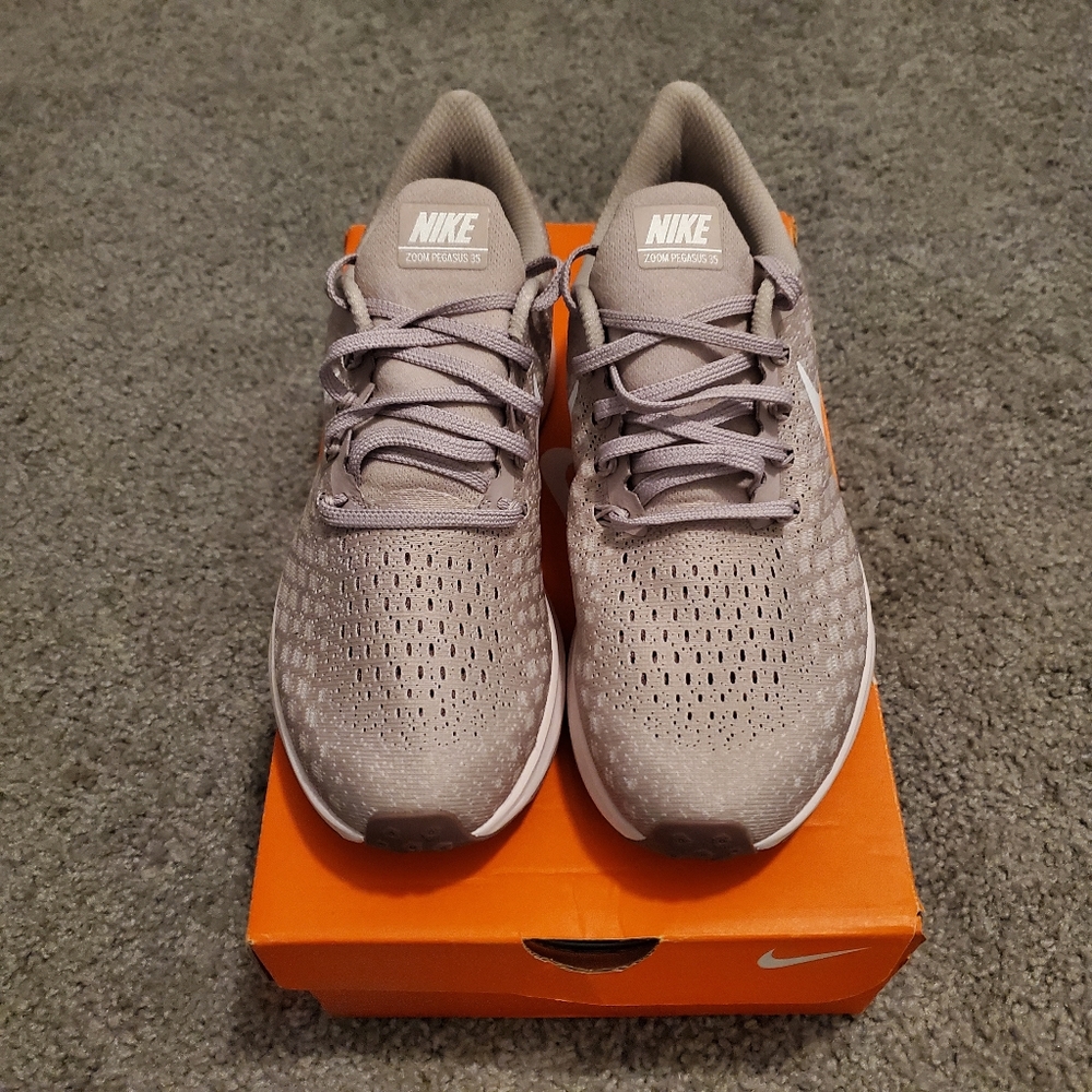 NEW Nike Air Zoom Pegasus 35 Womens